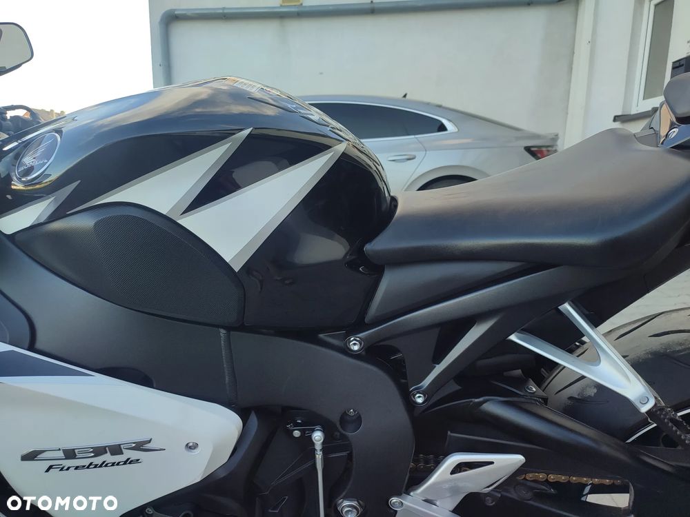 Honda CBR - 12