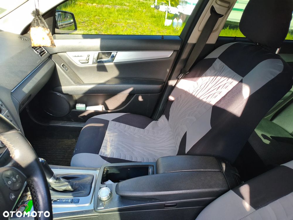 Mercedes-Benz Klasa C 220 CDI DPF Automatik BlueEFFICIENCY - 11