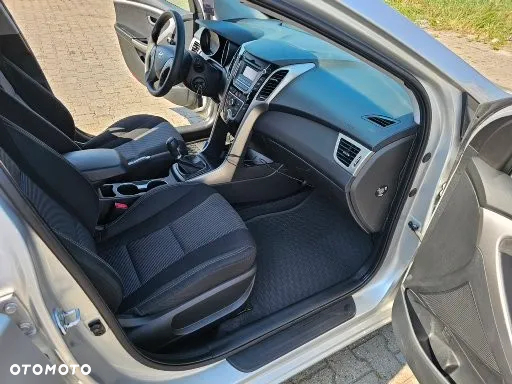 Hyundai i30 - 12