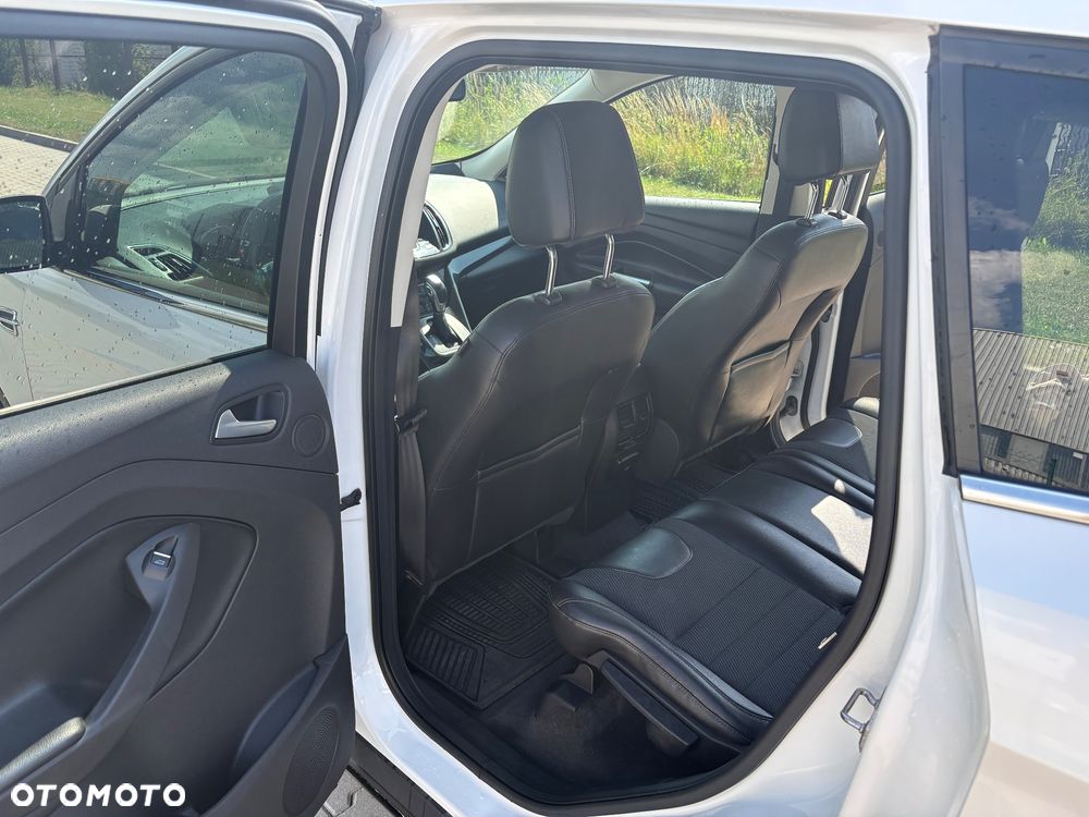 Ford Escape 2.0 EcoBoost AWD Titanium - 8