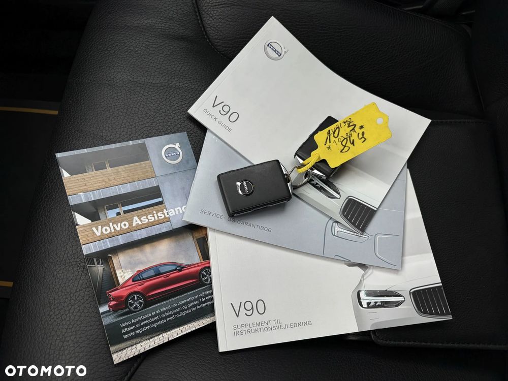 Volvo V90 D3 Geartronic Momentum Pro - 34