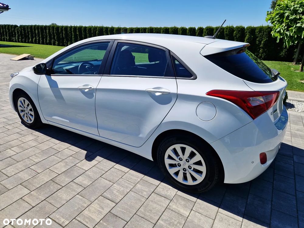Hyundai i30 blue 1.4 Classic Navigation - 4