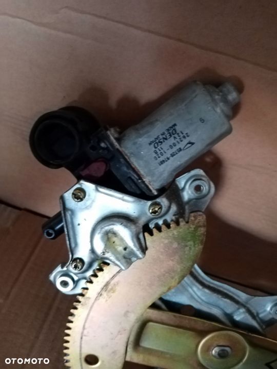 Mechanizm szyby lewy tył DAIHATSU YRV 00-05 - 2