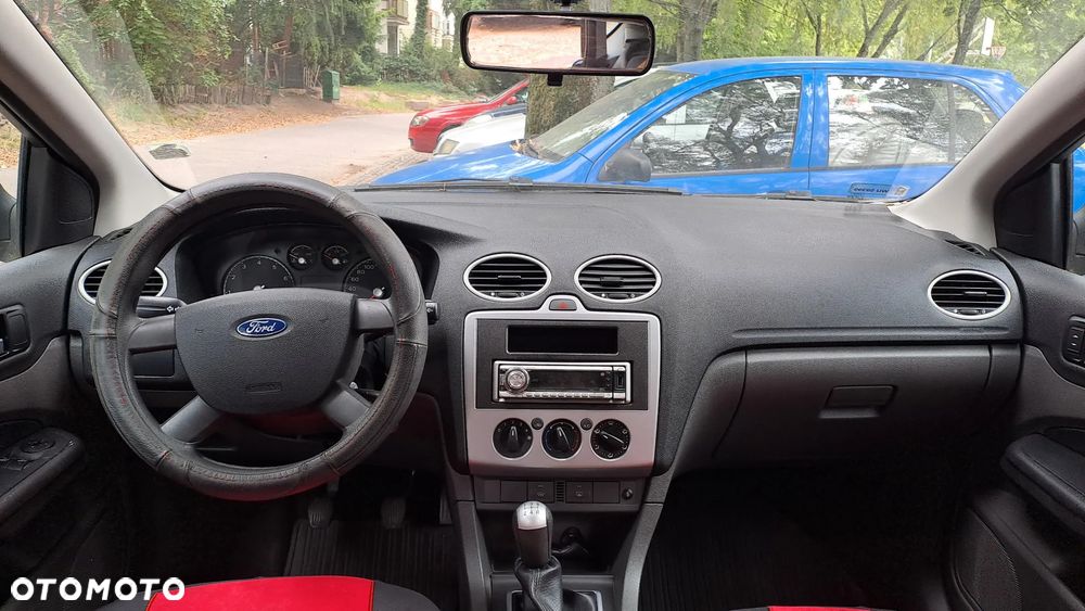 Ford Focus - 10