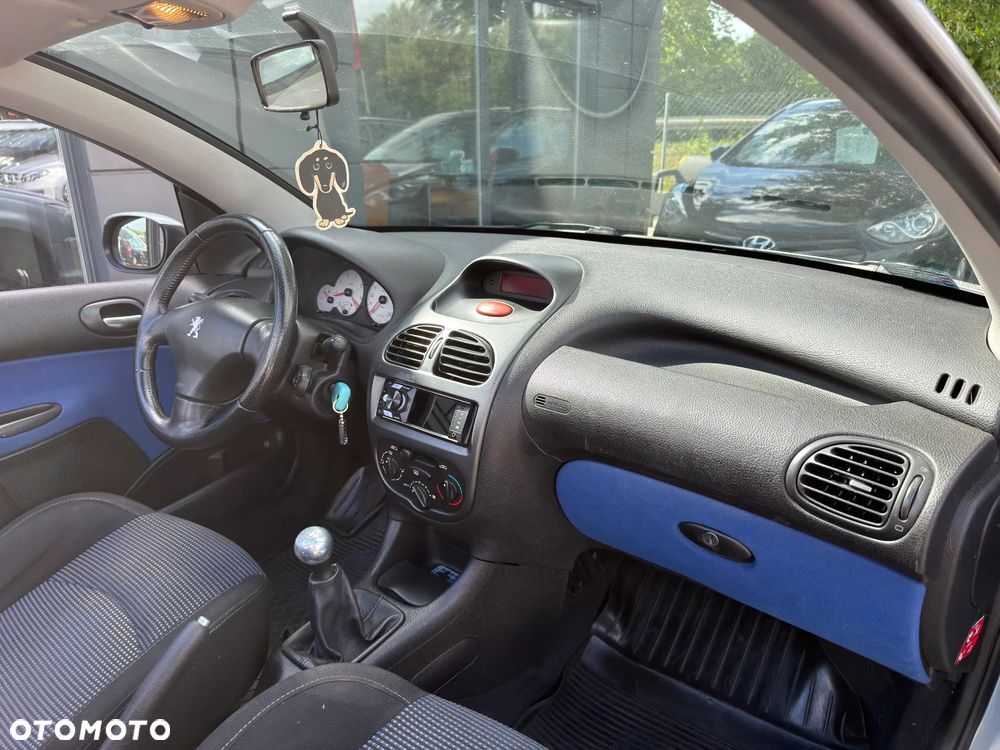Peugeot 206 CC 1.6 - 25