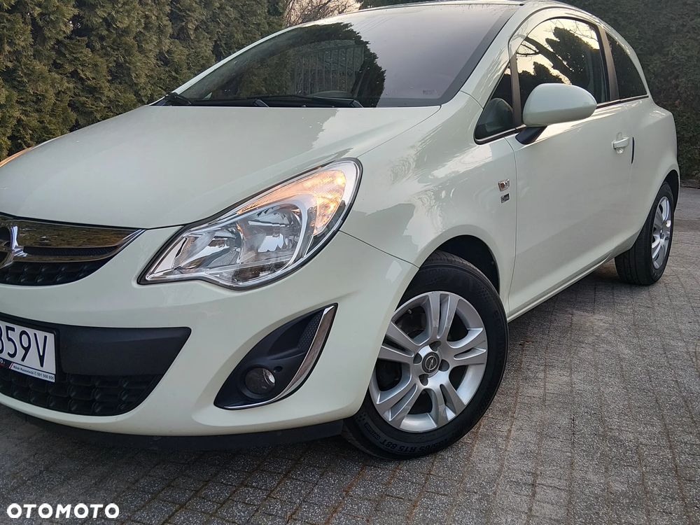 Opel Corsa 1.4 16V 150 Jahre