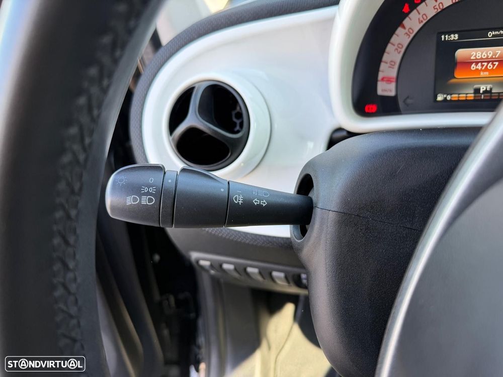 Smart ForTwo Coupé 1.0 mhd Passion 71 - 17