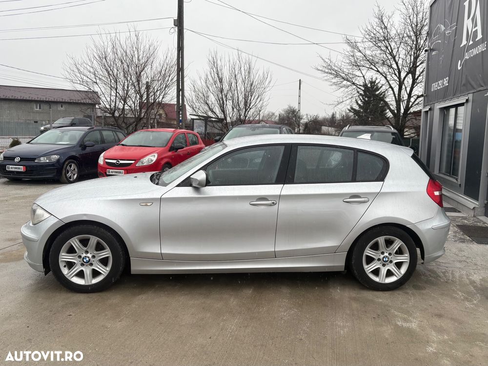 BMW Seria 1 120i - 4