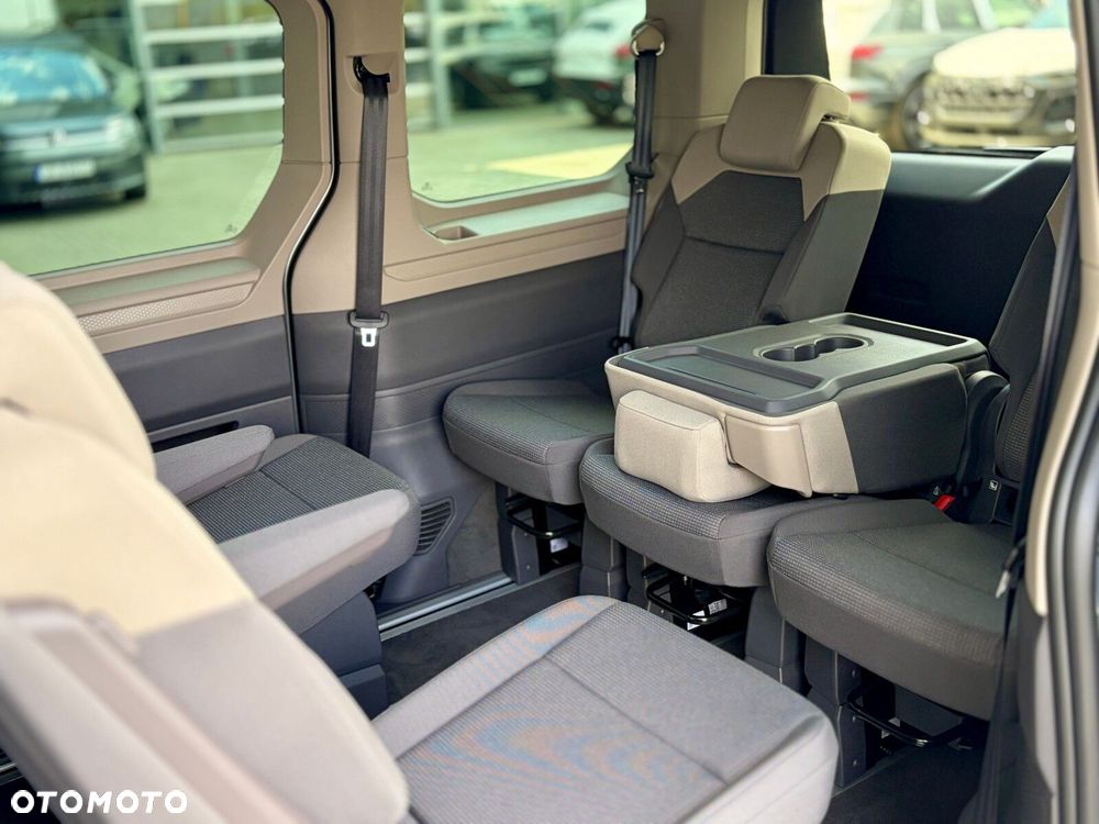 Volkswagen Multivan - 22