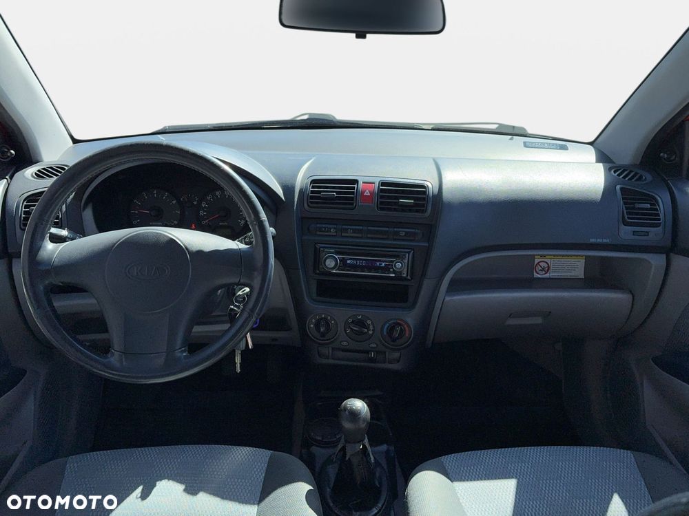 Kia Picanto - 12