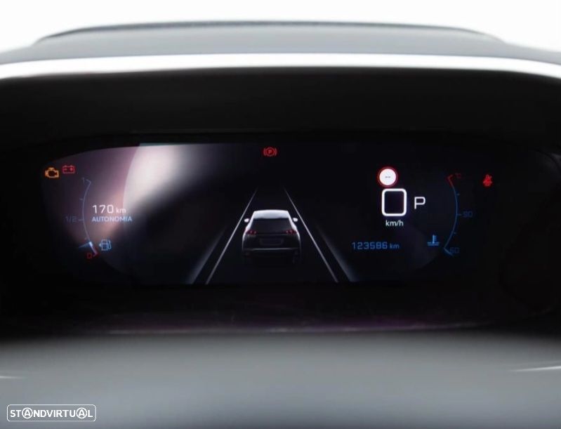 Peugeot 2008 1.5 BlueHDi GT Pack EAT8 - 9