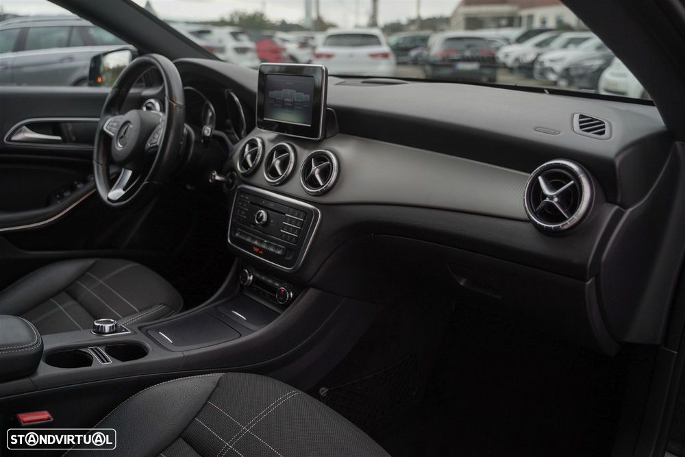 Mercedes-Benz CLA 220 d Shooting Brake Urban Aut. - 37