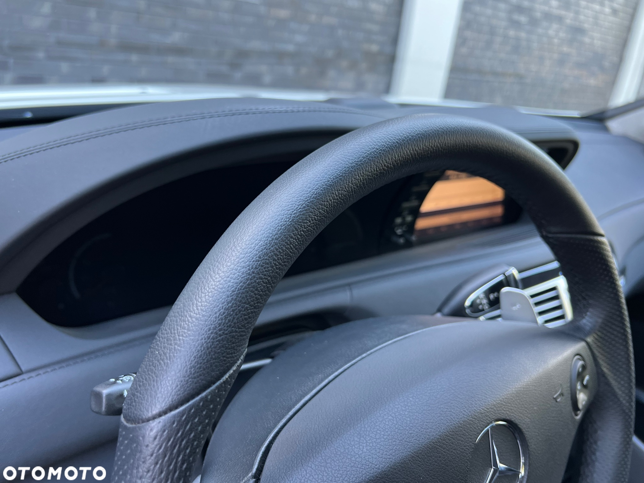 Mercedes-Benz CL 63 AMG - 13