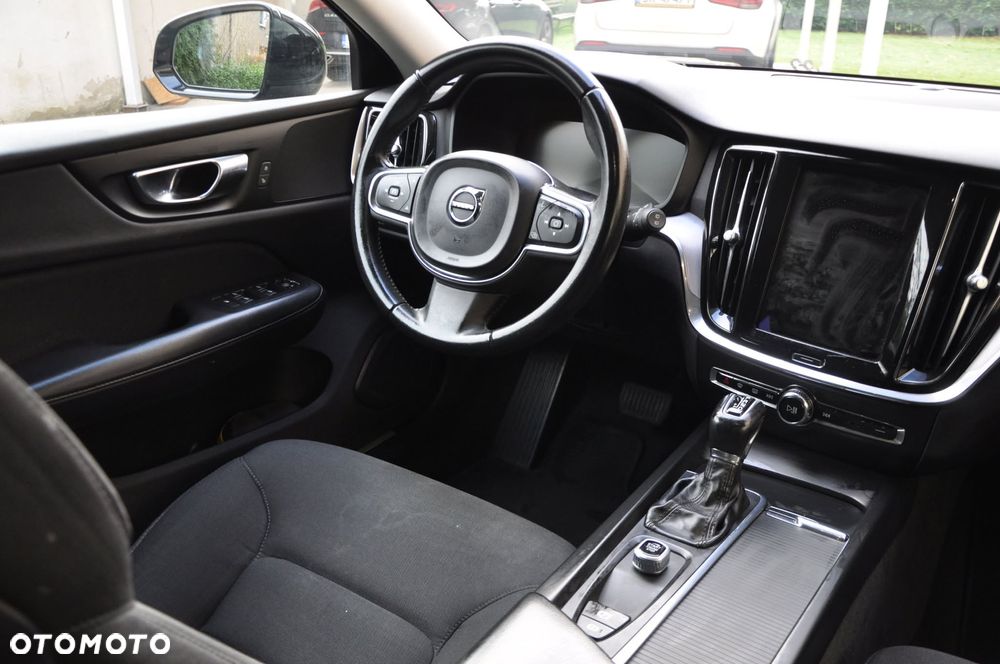 Volvo V60 D3 Geartronic Momentum - 3