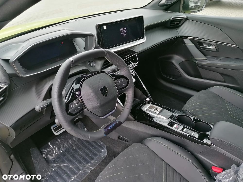 Peugeot 208 1.2 mHEV GT - 6