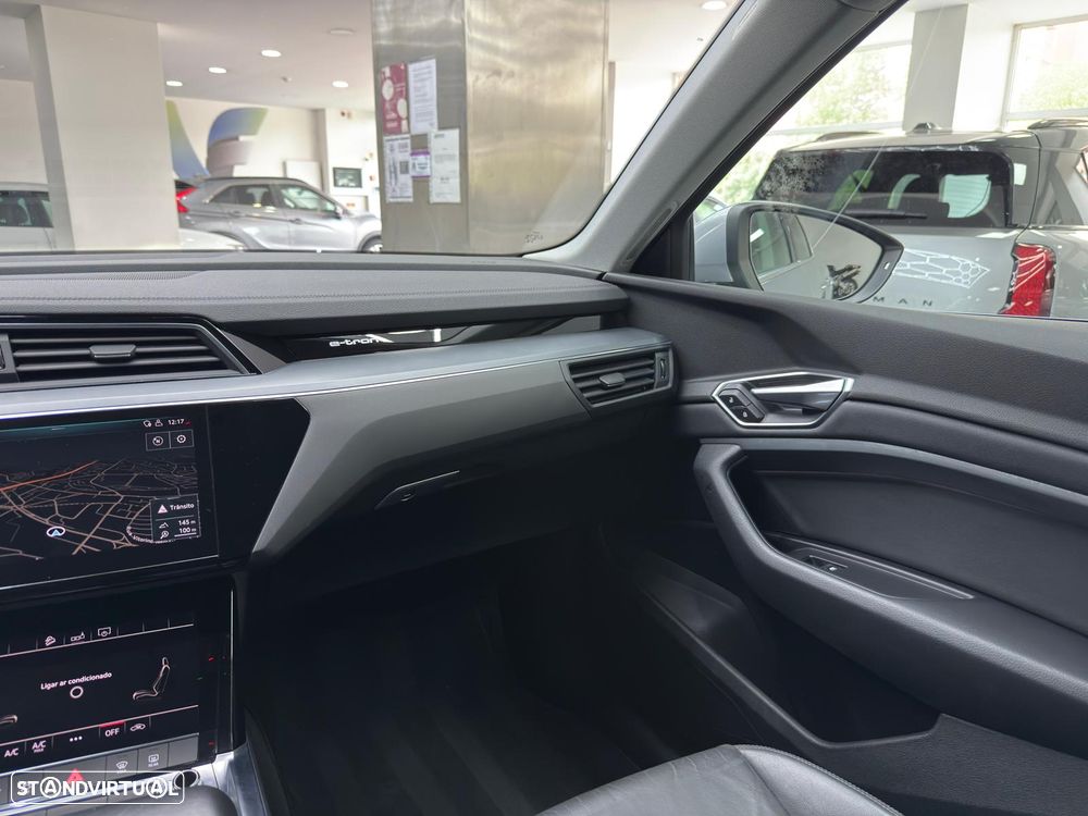 Audi e-tron 55 quattro Advanced - 41