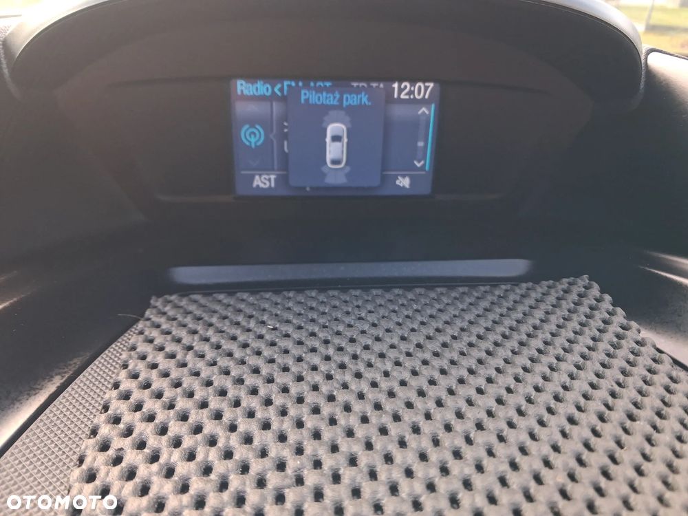 Ford Kuga 1.6 EcoBoost 2x4 Titanium - 18