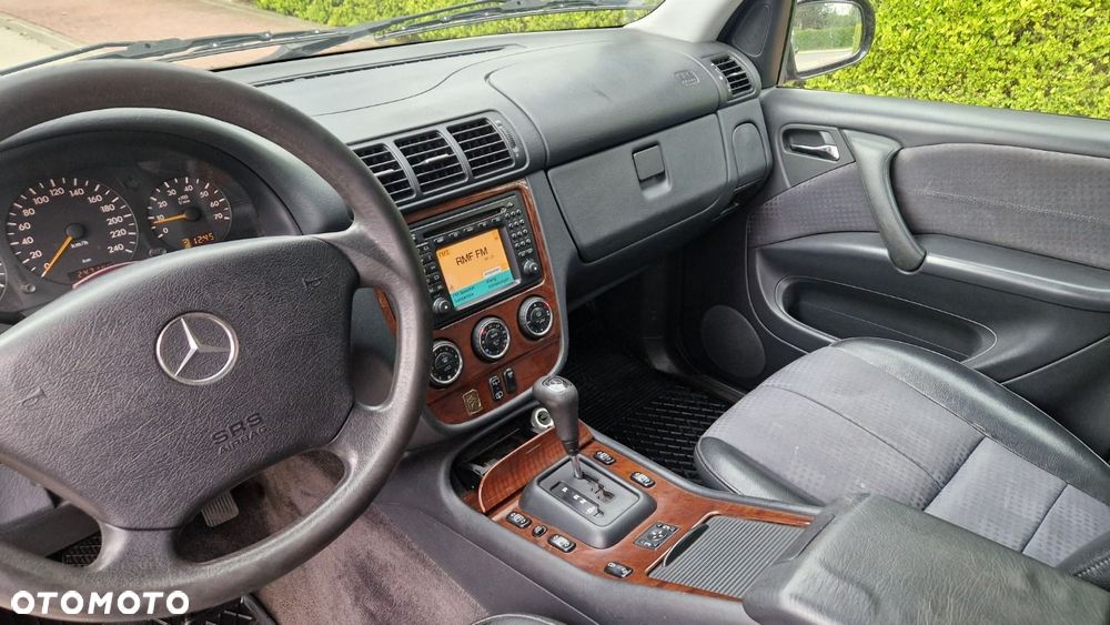 Mercedes-Benz ML 350 - 11