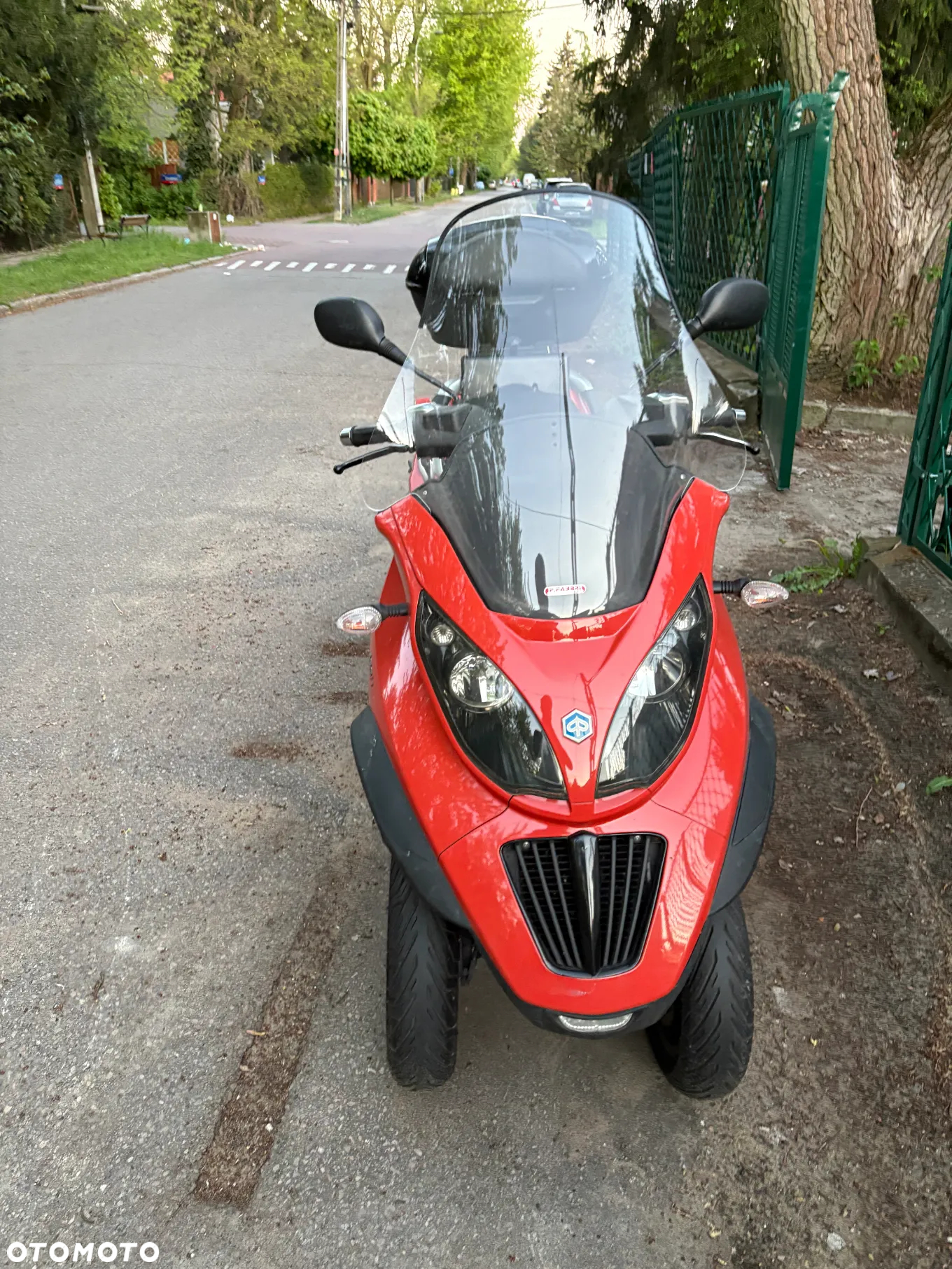 Piaggio MP-3 - 4