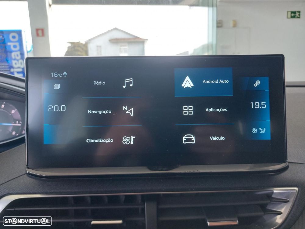 Peugeot 3008 1.5 BlueHDi Active Pack — fotografia 32