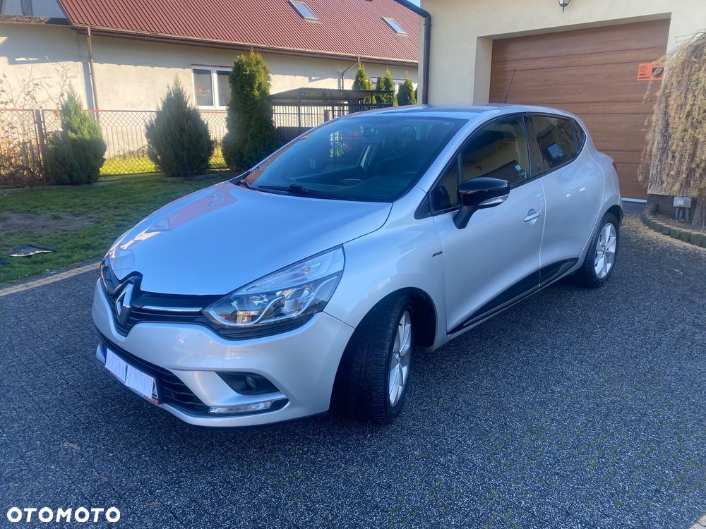 Renault Clio 1.2 16V Limited Plus - 1