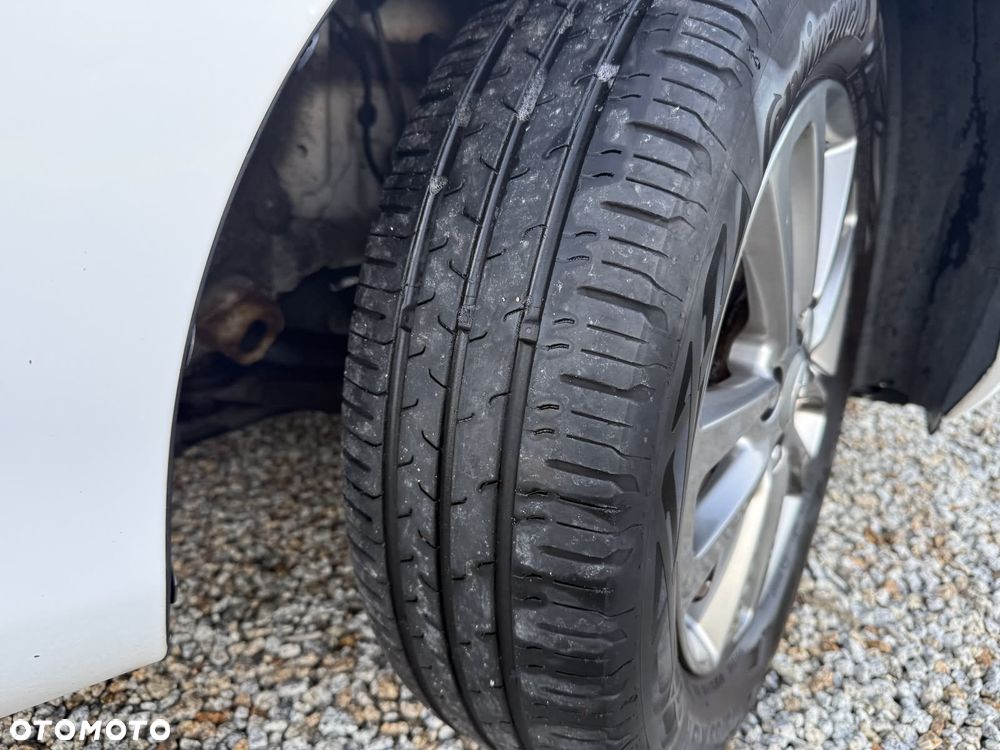 Toyota Yaris 1.33 VVT-i Edition 2014 - 14