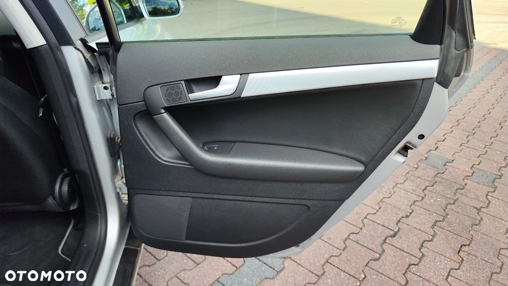 Audi A3 Sportback 1.6 TDI DPF Attraction - 24