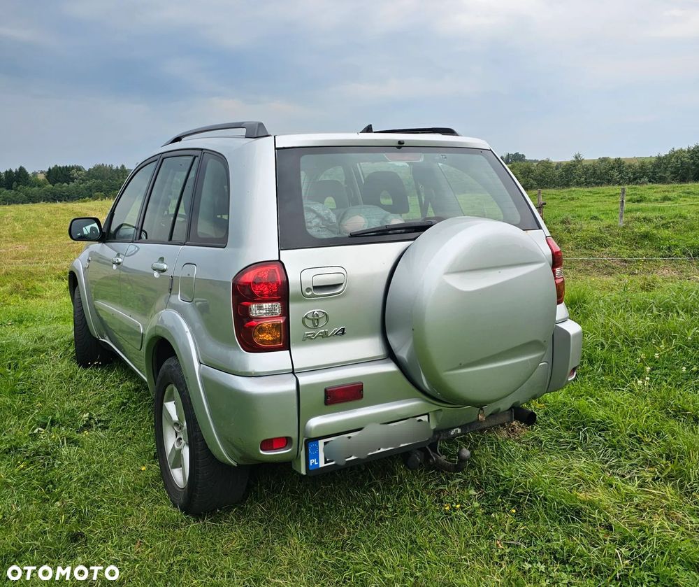 Toyota RAV4 2.0 D-4D 4x4 - 6