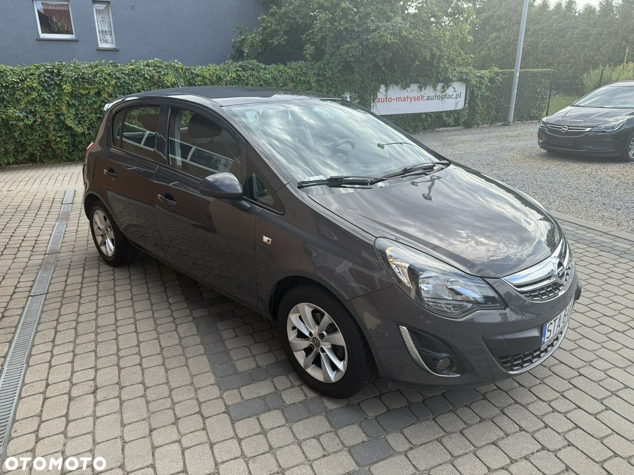 Opel Corsa 1.4 16V Active - 4