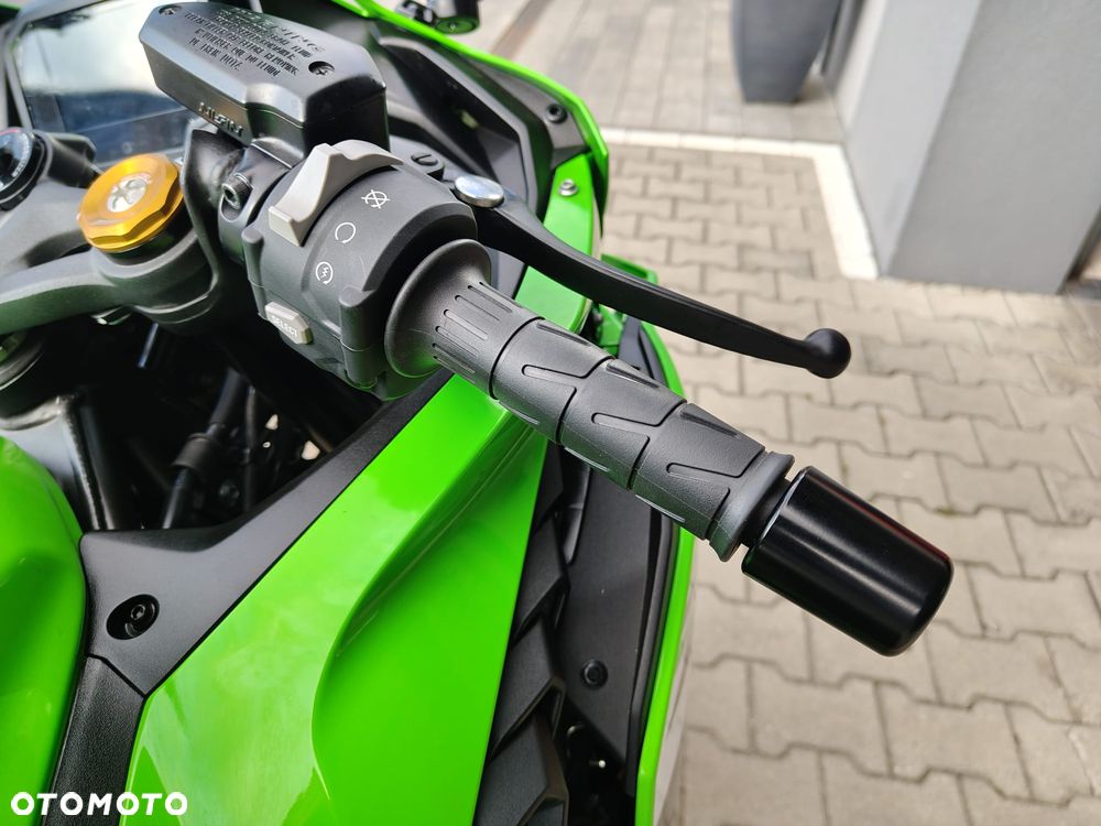 Kawasaki Ninja 400 - 17