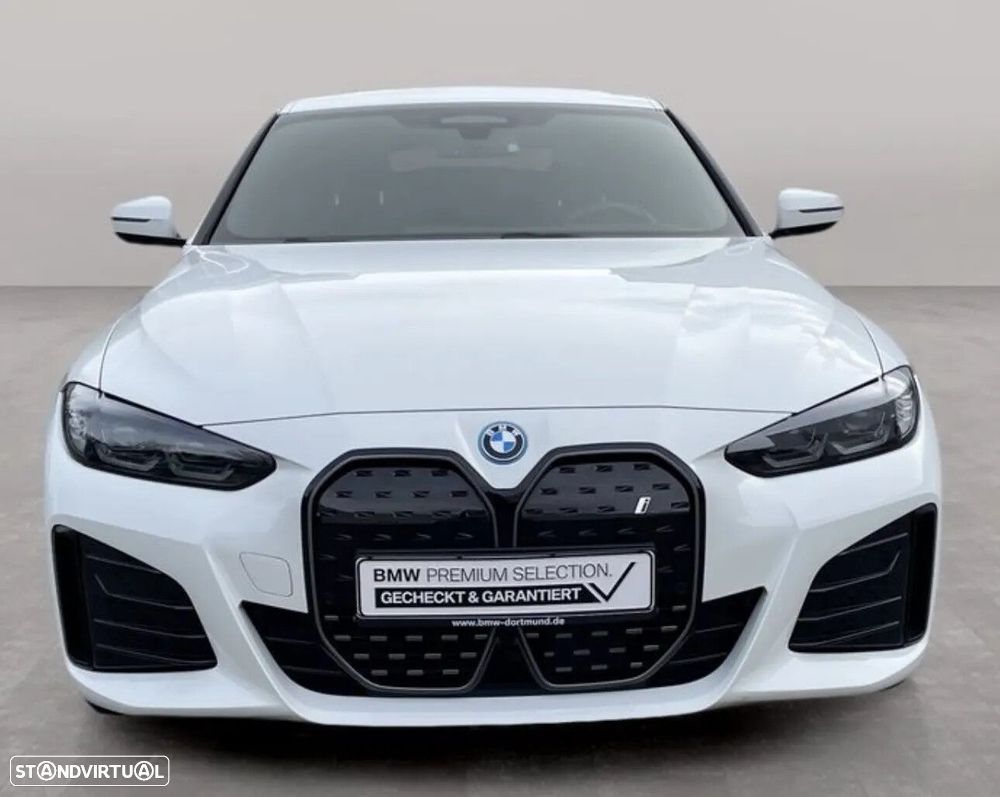 BMW i4 eDrive40 Pack Desportivo M - 14