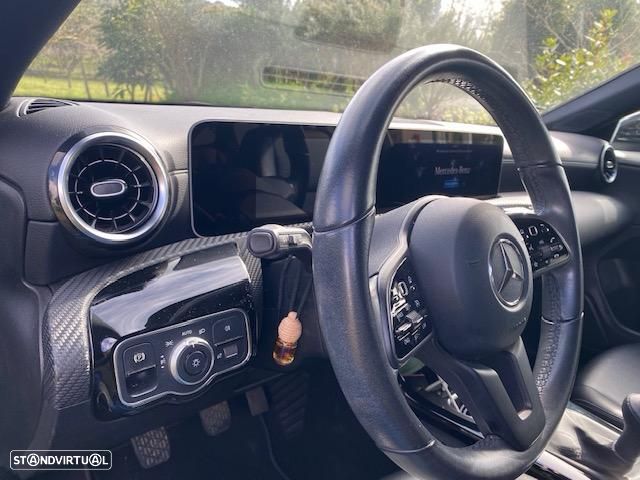 Mercedes-Benz CLA 180 - 9