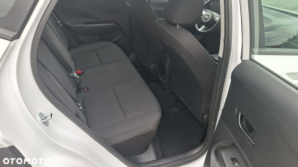 Hyundai Kona - 24