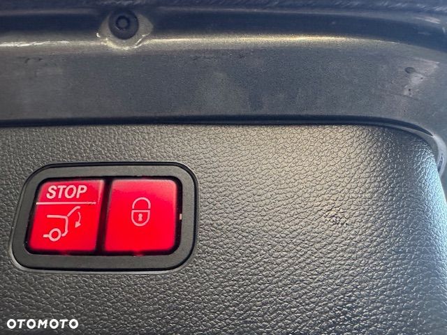 Mercedes-Benz GLC - 26