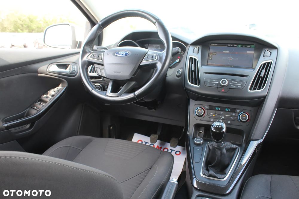 Ford Focus 1.0 EcoBoost Titanium - 16