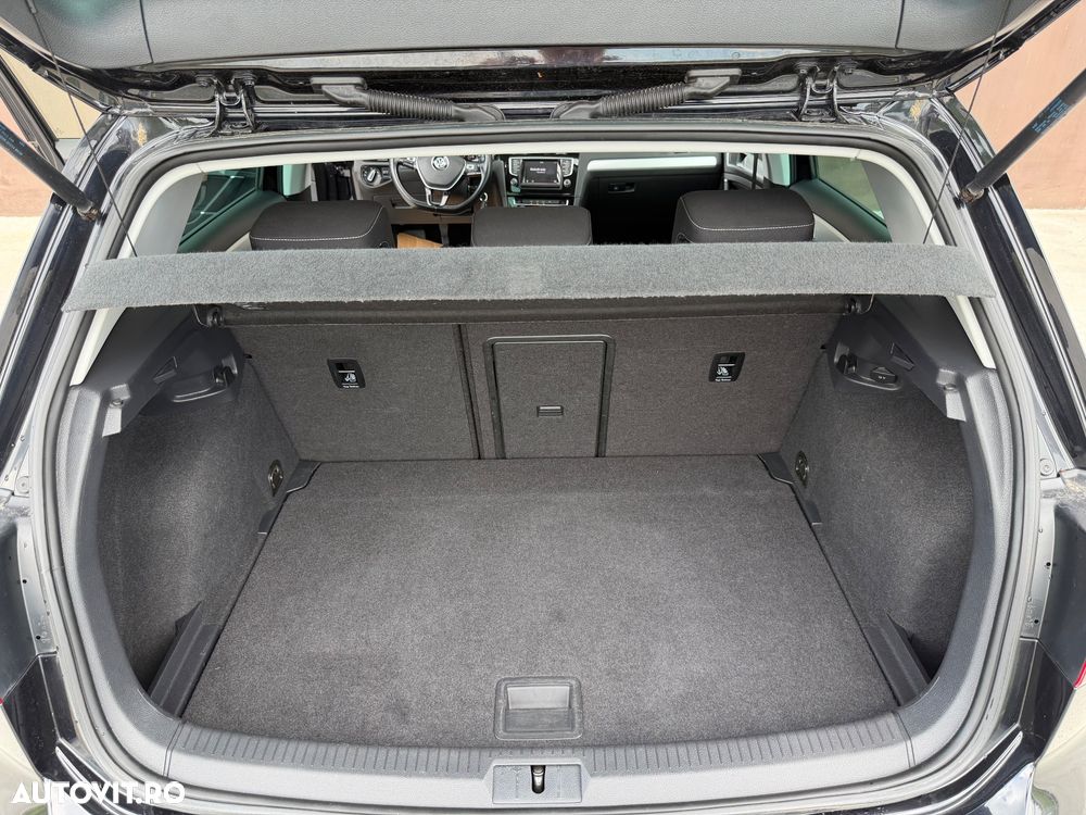 Volkswagen Golf 1.6 TDI DPF BMT Highline - 34