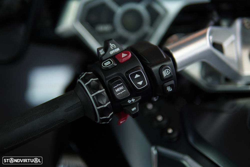 BMW R 1300 RT TRIPLE BLACK AUTOMATICA - 54