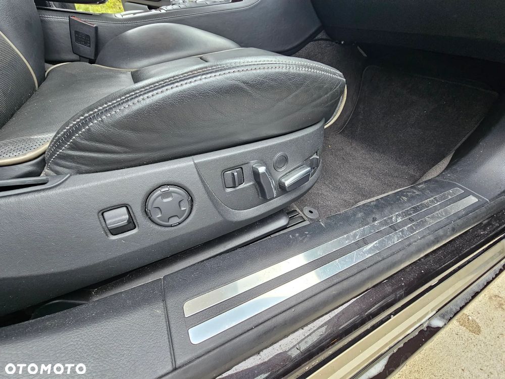 Audi A8 6.0 L Quattro - 15