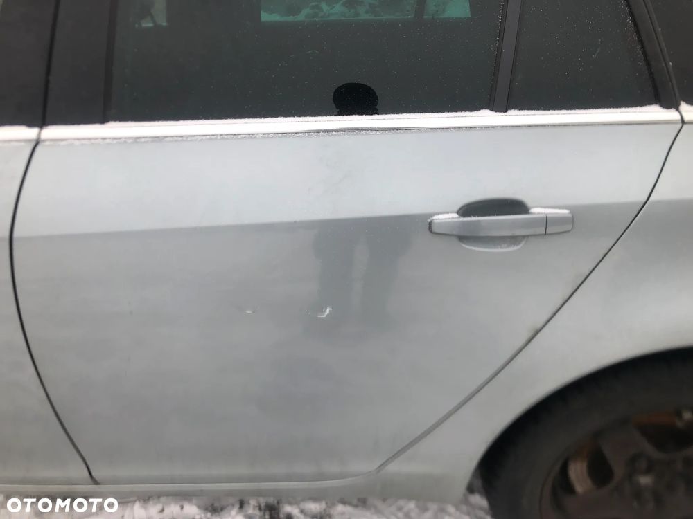DRZWI LEWE PRAWE SREBNE, CZARNE TYŁ OPEL INSIGNIA A - 2