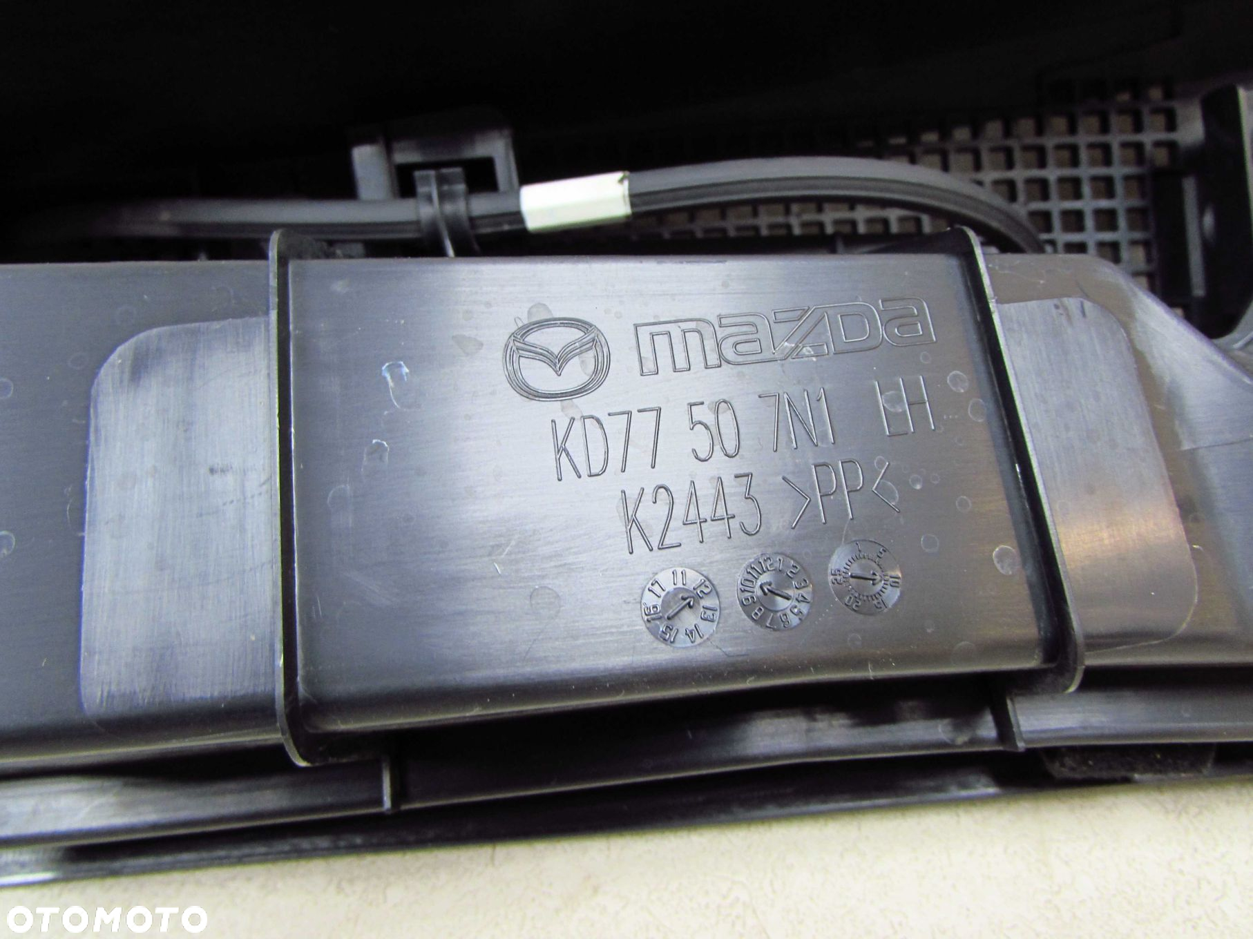 MAZDA CX-5 12-17 PODSZYBIE ZEWNETRZNE GORNE KD77507R1 UK - 10