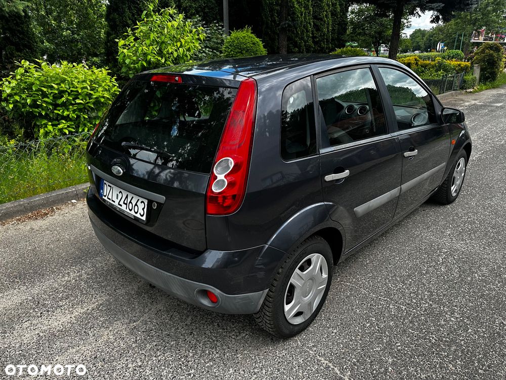 Ford Fiesta - 4