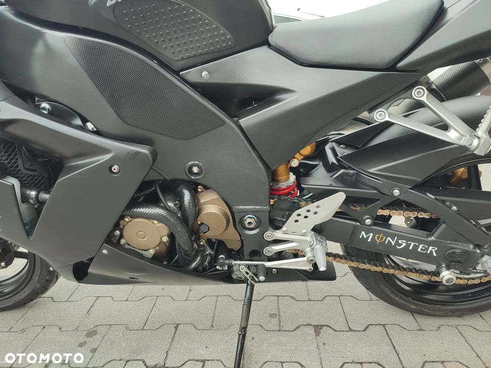 Kawasaki Ninja - 12