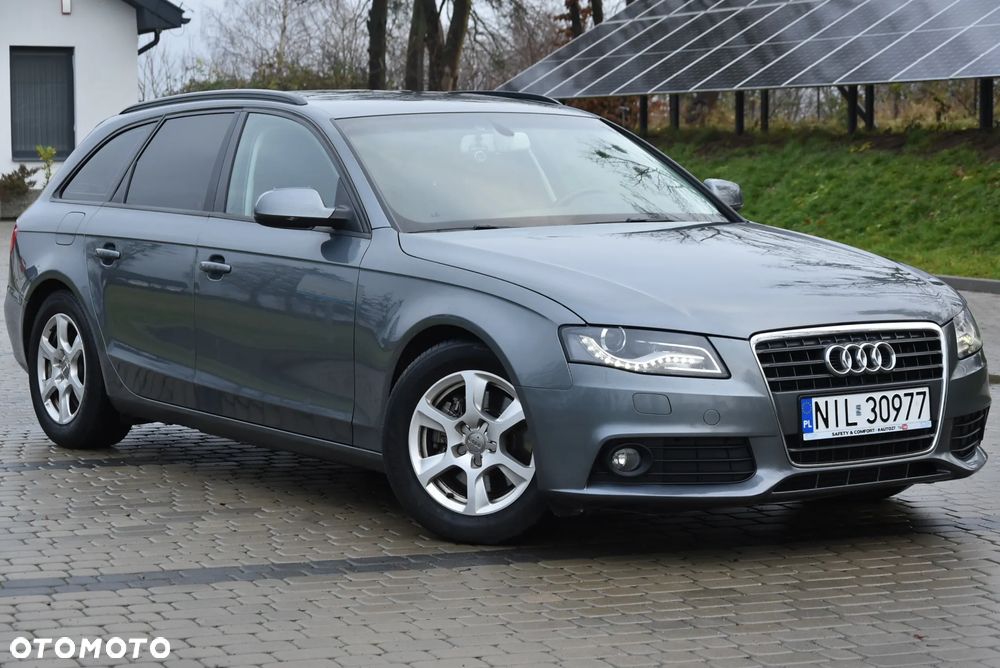 Audi A4 Avant 2.0 TDI ultra DPF Attraction - 33