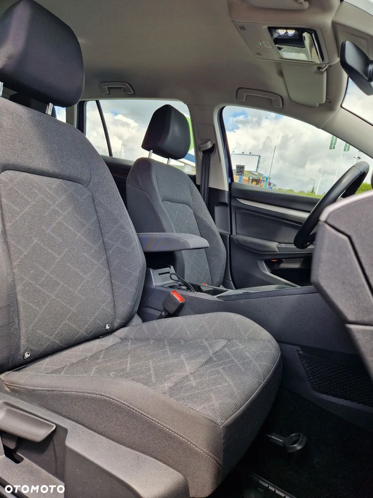 Volkswagen Golf VIII 2.0 TDI Life DSG - 17