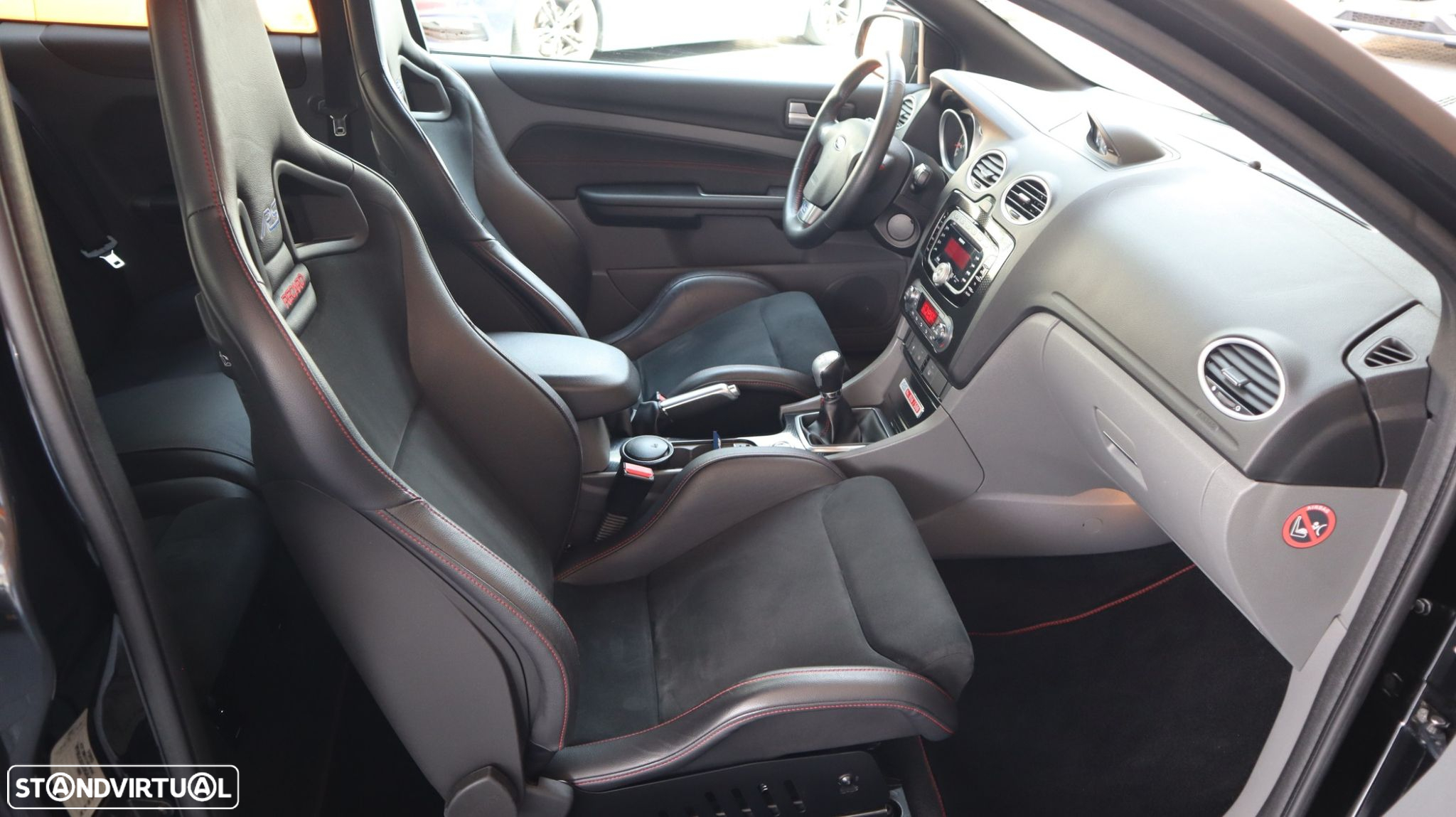 Ford Focus - 25