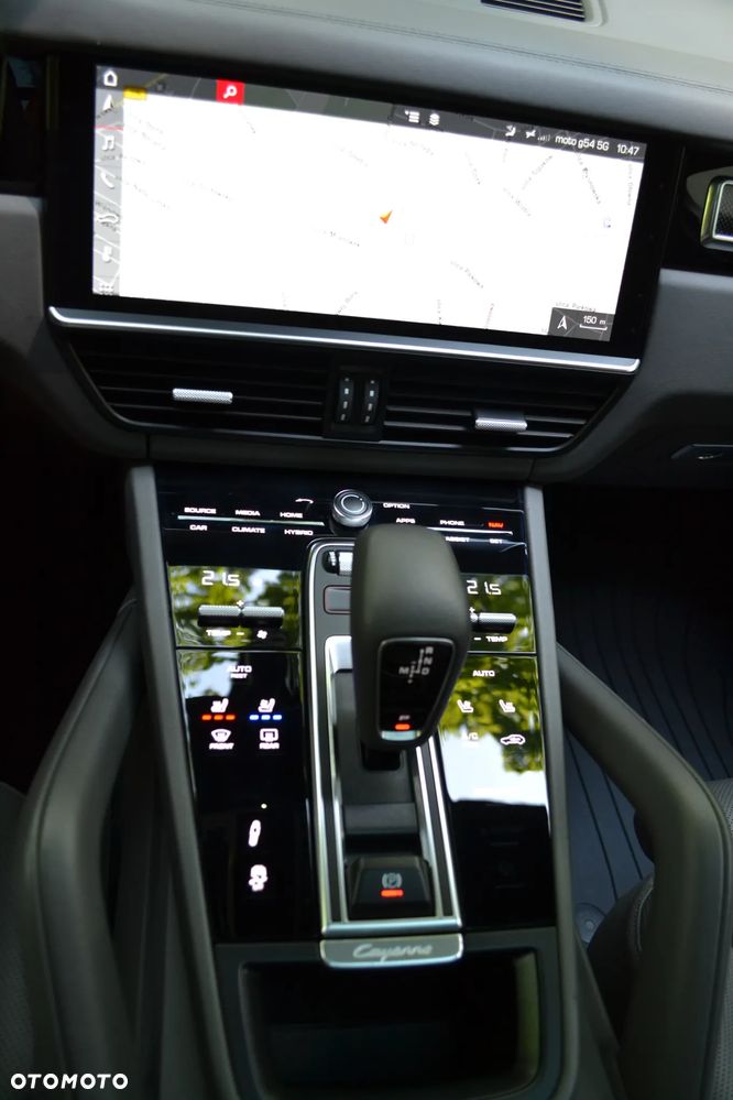 Porsche Cayenne - 29