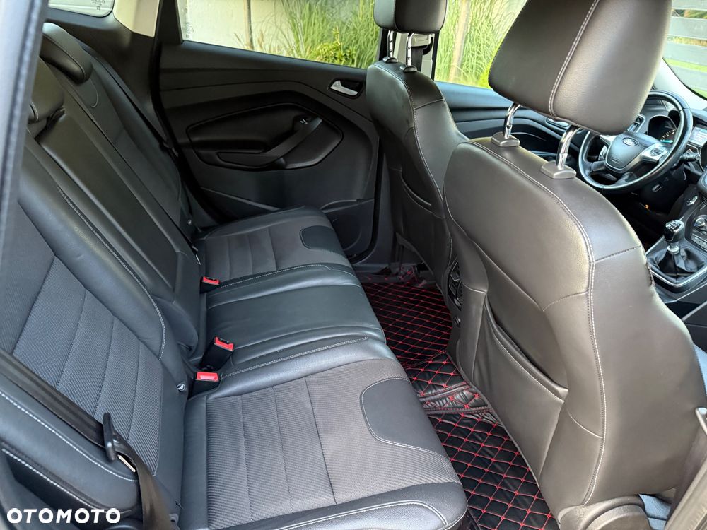 Ford Kuga 1.5 EcoBoost 2x4 Business Edition - 21