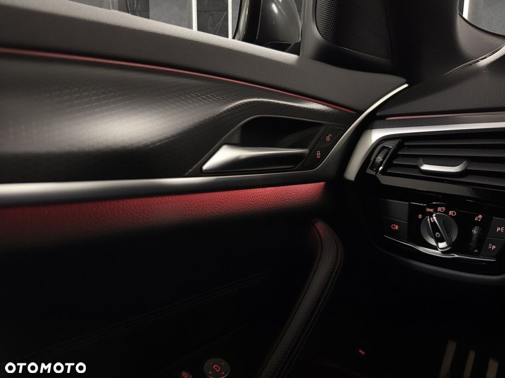 BMW Seria 5 - 24