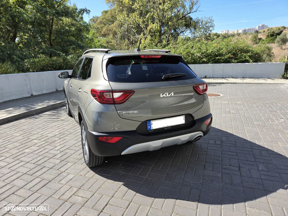 Kia Stonic 2023 photo 3