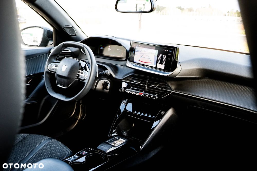 Peugeot 2008 PureTech mHEV Active e-DCS6 - 28